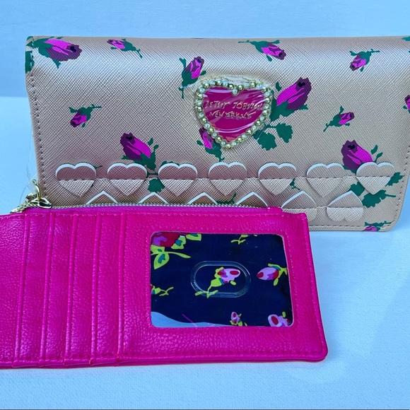Betsey Johnson Rose Gold Wallet Hearts and Roses - Picture 11 of 13
